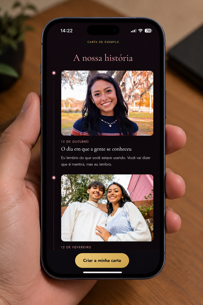 Celular exibindo uma carta de amor para namorado digital com fotos do casal e música